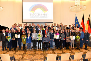 Preisträgerinnen und Preisträger des Brückenpreises 2022